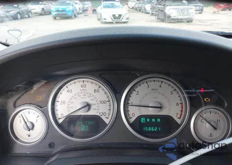 2010 Chrysler Town & Country Touring Plus from USA, damaged, VIN 2A4RR8DX6AR330679